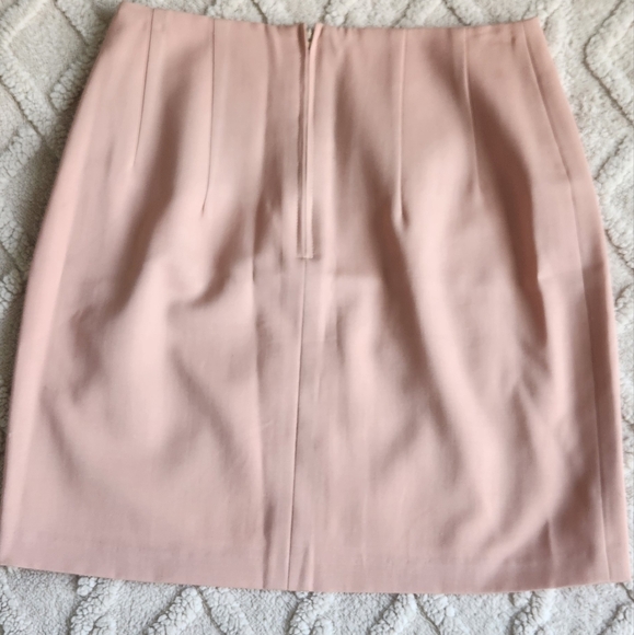 Mini SKIRT. Made whit 100% pure wool. Size 6. - Picture 7 of 11